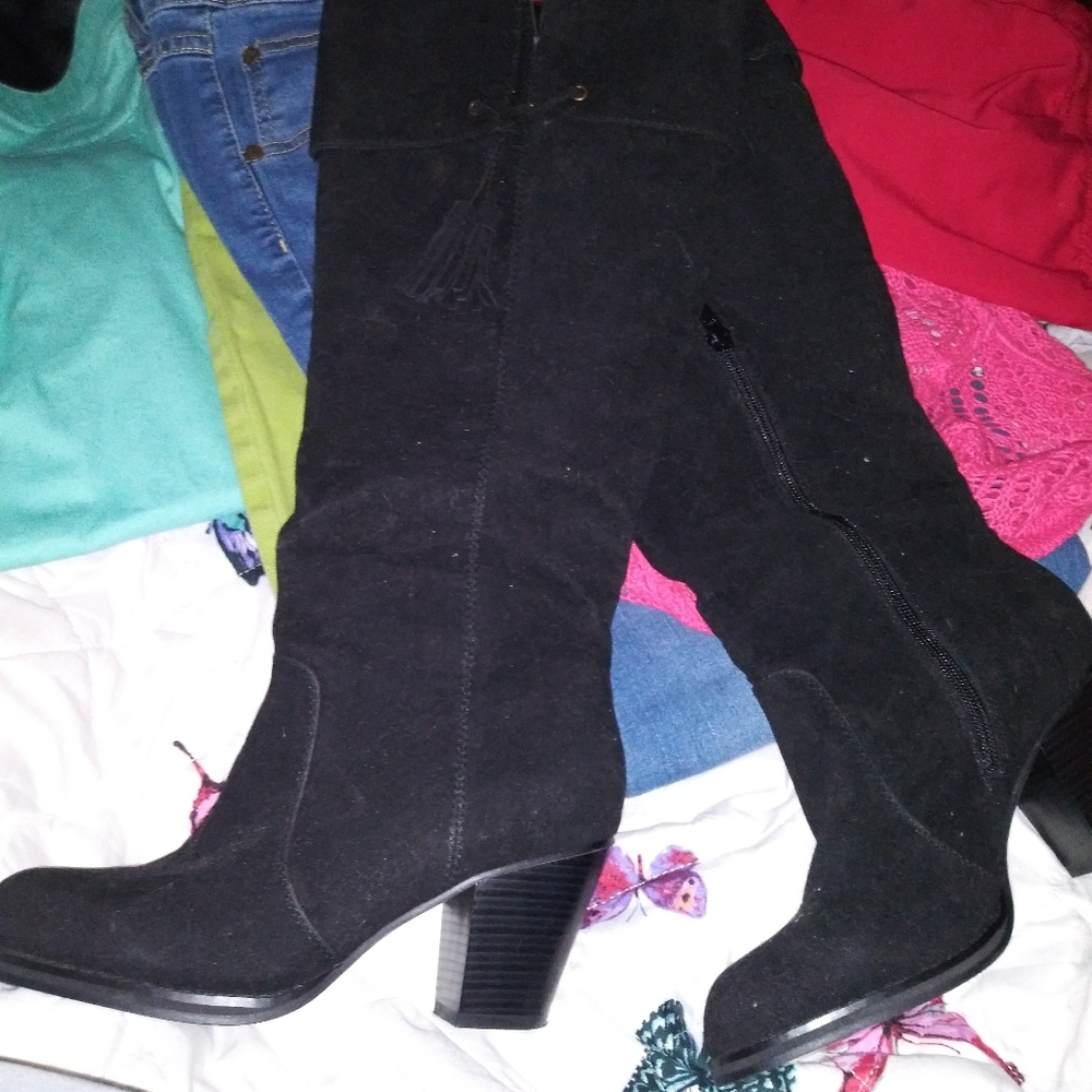 Black boots
